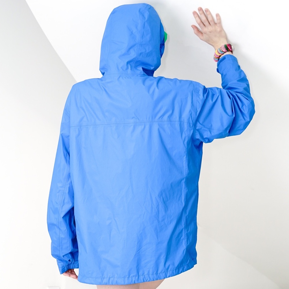Columbia Sportswear Co. Windbreaker 💙💚